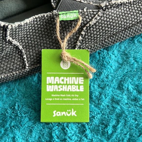 NWT Sanuk women’s shoe, 8 - Picture 3 of 4